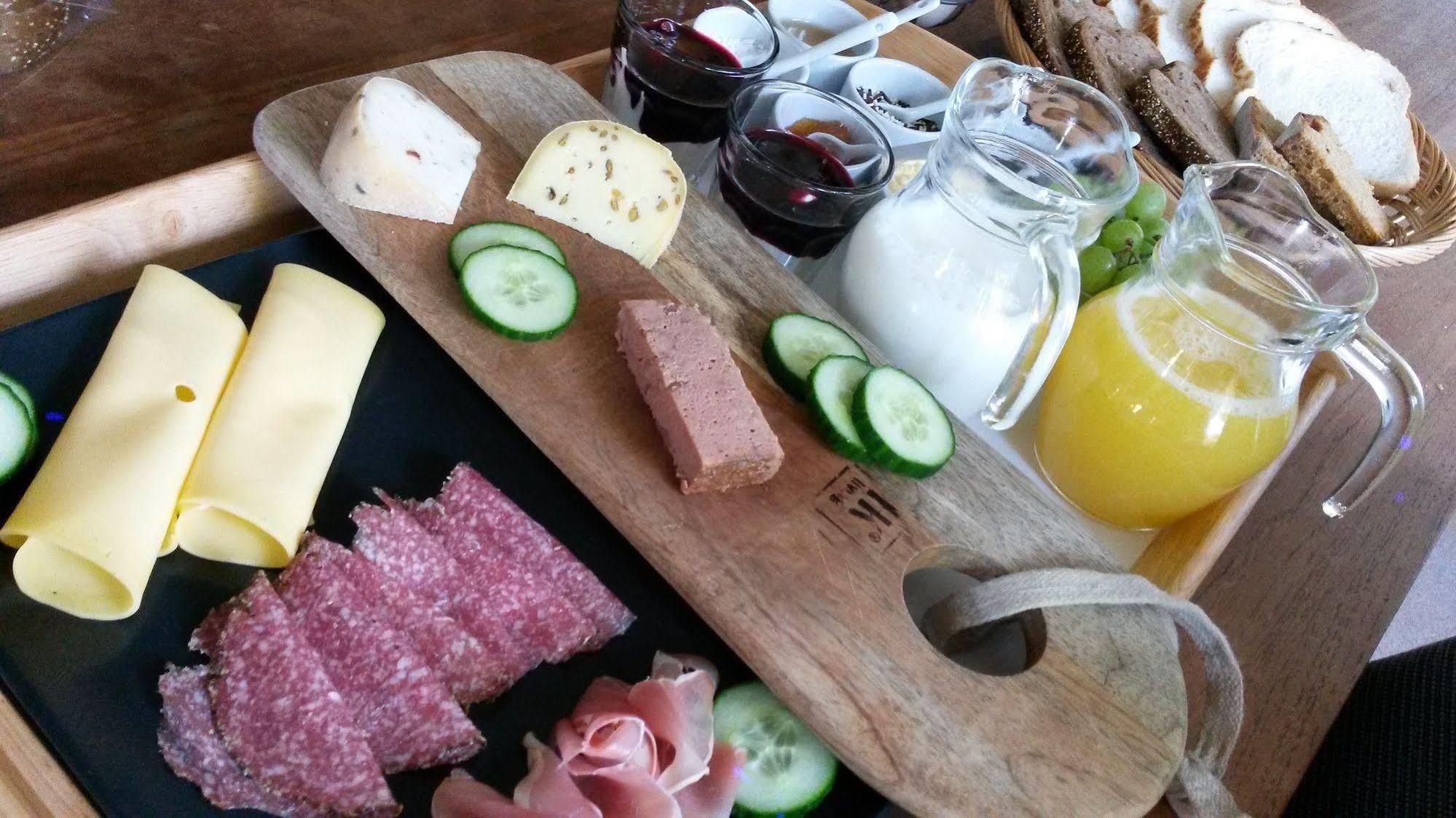 Groningen Buiten B&B Zuidhorn Екстериор снимка